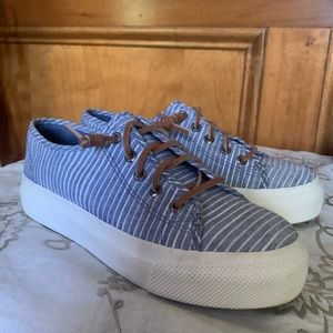 Sperry Top-Sider Platform Sneakers Size 6